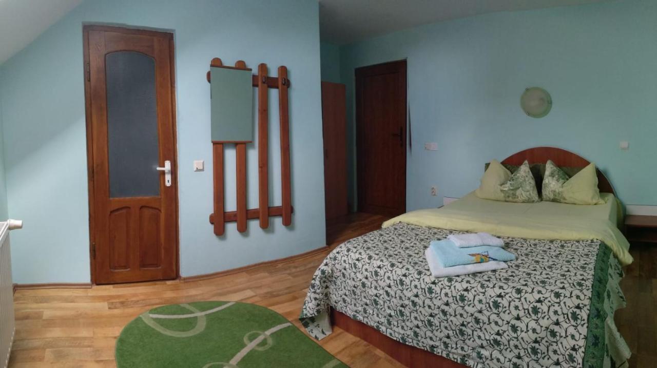 Casa Terzea Hotel Rîşnov Buitenkant foto